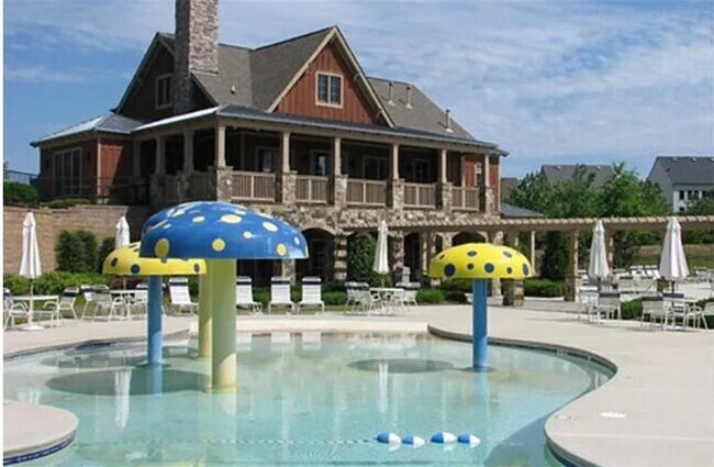 Building Photo - 3110 Hazeltine Cir