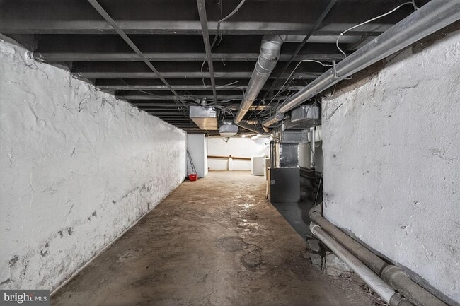 Building Photo - 4332 Mitchell St