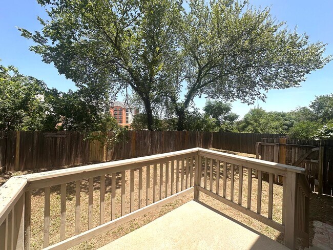 Building Photo - 506 Delmar Ave