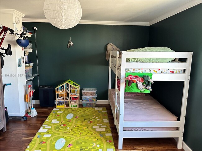 Building Photo - 401 Golden Isles Dr