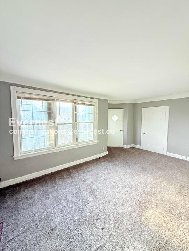 Building Photo - 4066 Tyler St