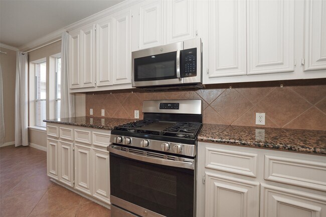 Building Photo - 4415 Eden Point Ln