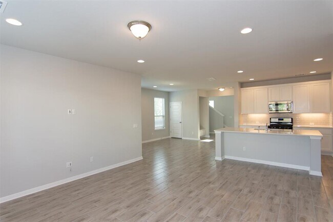 Building Photo - 100 Flat Creek Ct
