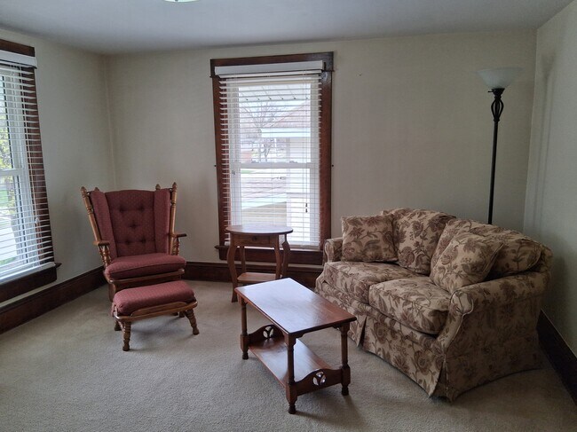 Building Photo - 322 Glenn Ave