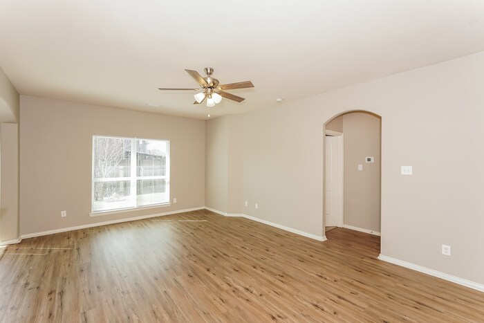 Building Photo - 2113 Natchez Dr