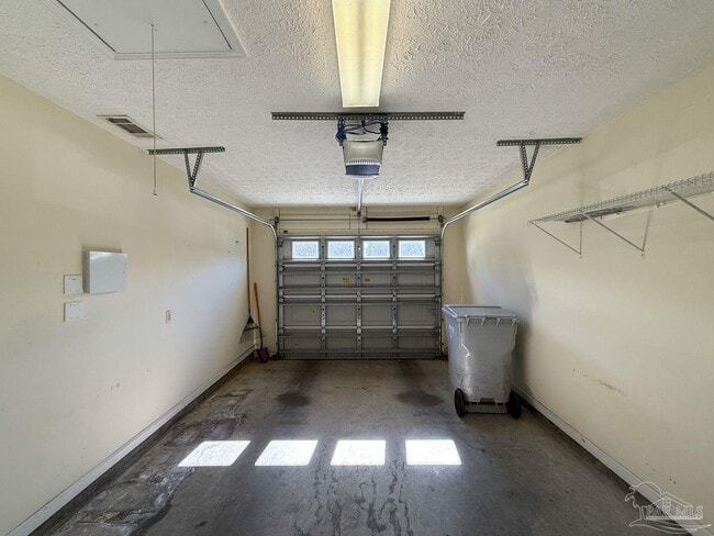 Building Photo - 1341 Tiger Lake Dr