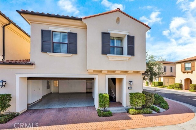 Building Photo - 115 Rodeo