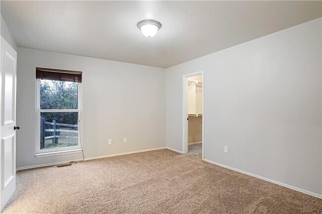 Building Photo - 9417 Forest Dale Dr