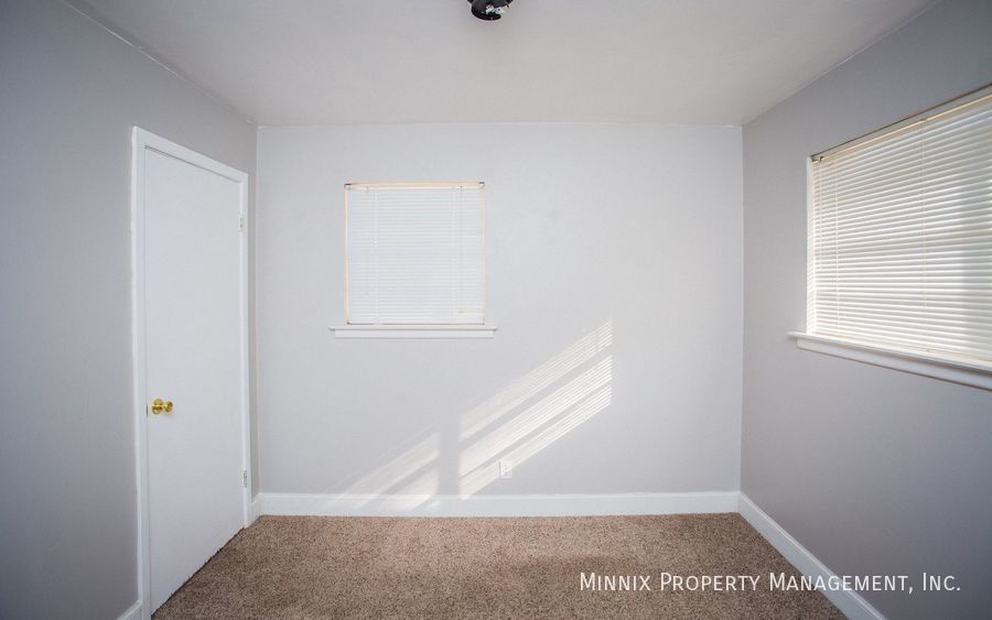 Building Photo - 5208 42nd St