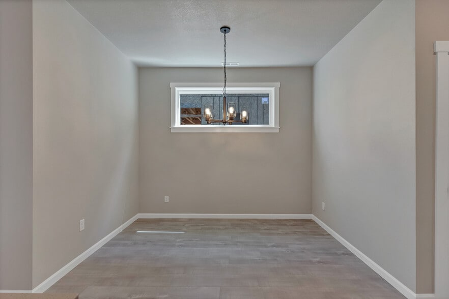 Diningroom / Nook - 2057 Audubon Ave SE
