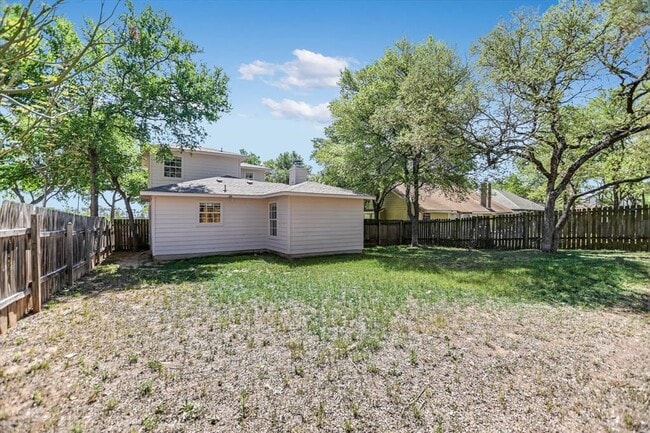 Building Photo - 101 S Mockingbird Cir