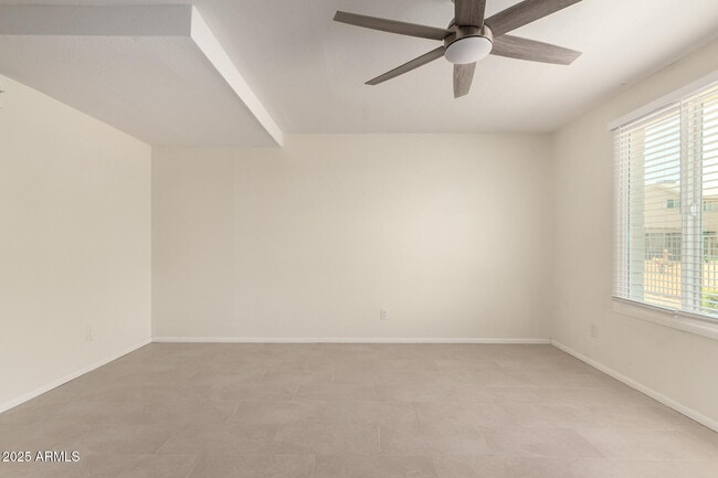 Building Photo - 4715 S Mill Ave