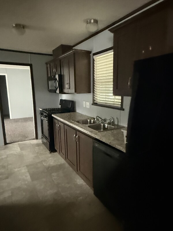 Building Photo - 9 Dunlap Cir