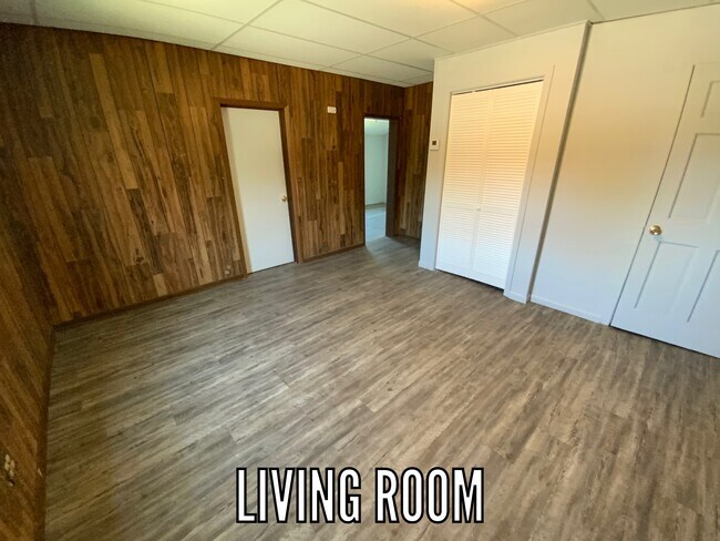 Building Photo - 903 Jewell St