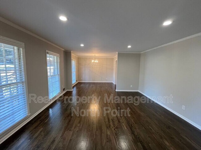 Building Photo - 3434 Palace Ct