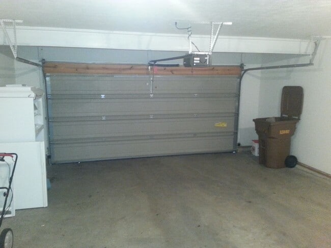 Building Photo - $200 Gift Card! 3-bed home available in Savoy!