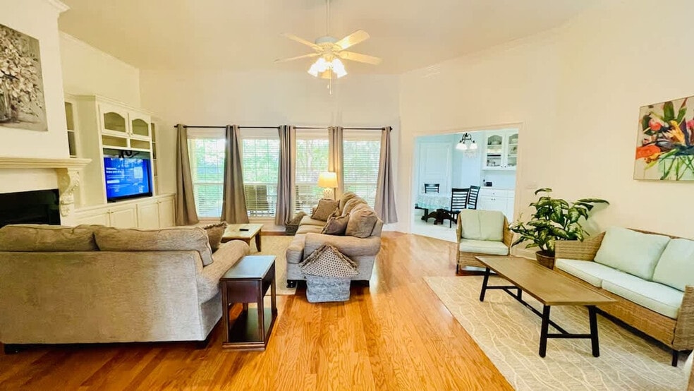 Building Photo - 904 S 34th Ave