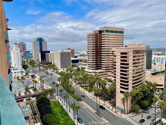 Building Photo - 488 E Ocean Blvd