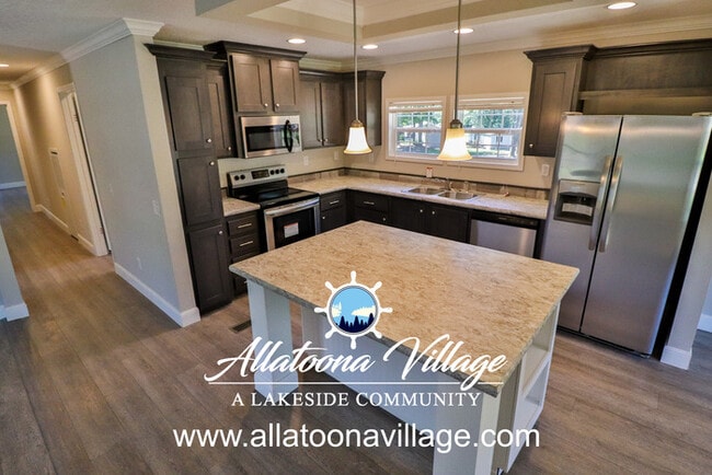 Building Photo - Open Floor Plan with Private Lake Access t...