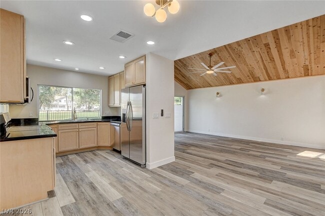 Building Photo - 2999 Bel Air Dr