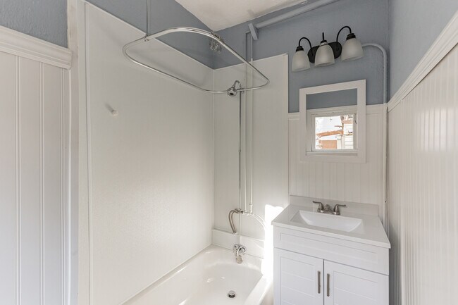 Building Photo - 448 Delaware Ave