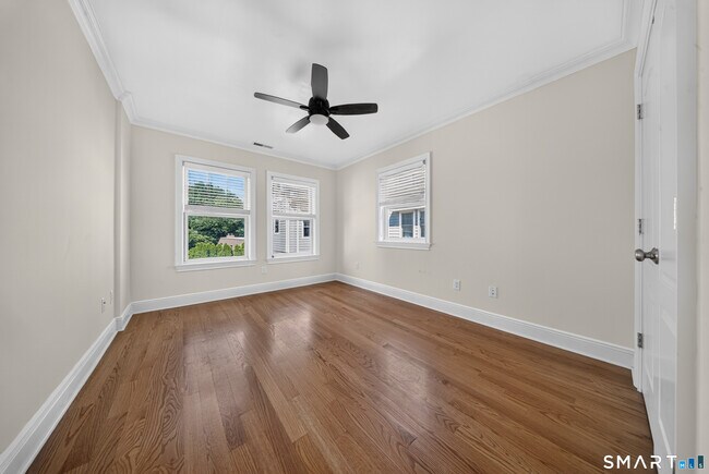 Building Photo - 88 Maple Tree Ave