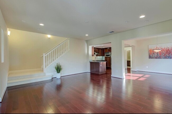 Building Photo - 581 Selby Lane
