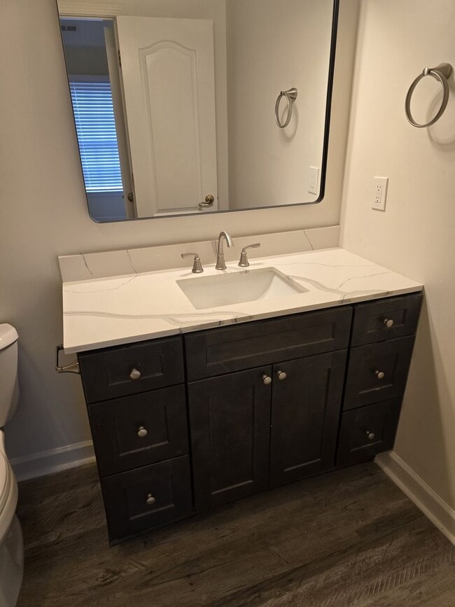 Building Photo - Residential Home Located in Vermillion with 3BR/2.5BA