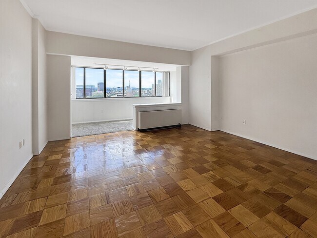 Building Photo - 6 Whittier Pl