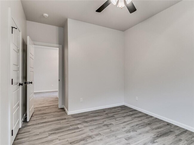 Building Photo - 16705 Monroe Dr