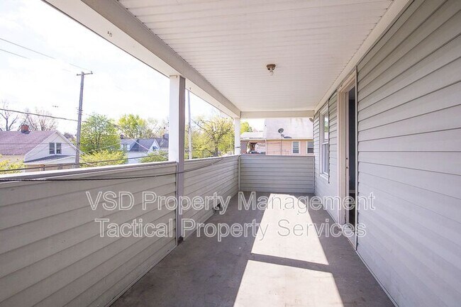 Building Photo - 3484 W 60th St