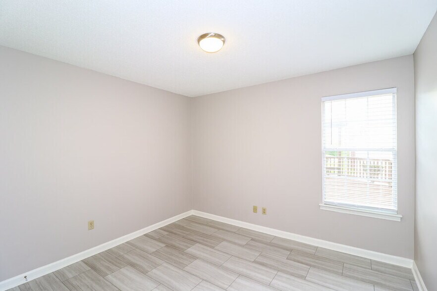 Building Photo - 8416 Kimberly Rose Dr