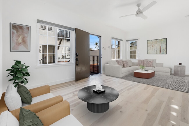 Building Photo - Newly Renovated Spanish Villa Apartment H...
