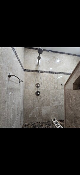 Building Photo - 441 Avenue F