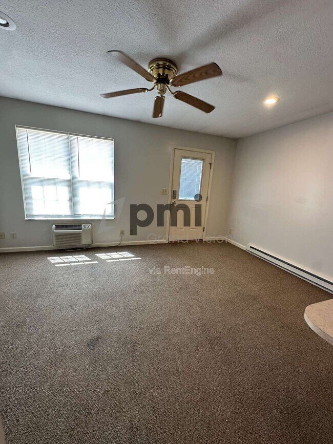 Building Photo - 1308 Arthur Ave