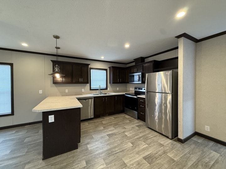 Building Photo - 10610 State Rte 762