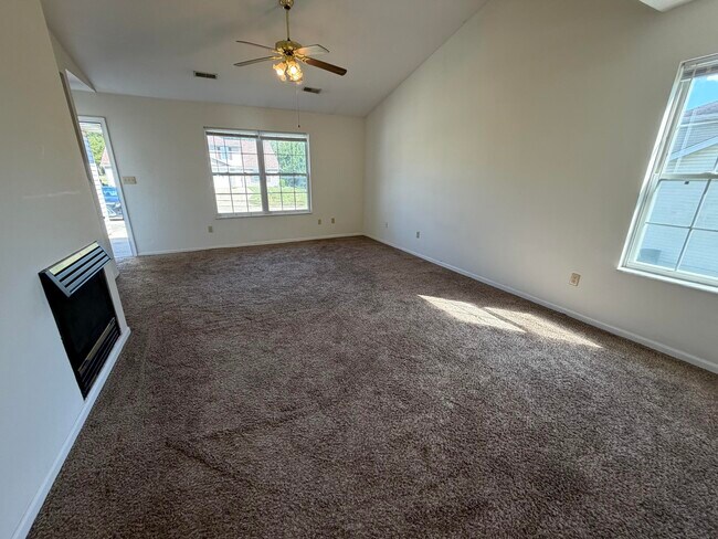 Building Photo - 1413 N Frideriki Dr