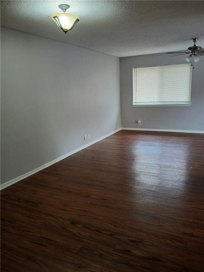 Building Photo - 6208 Hidden Cove