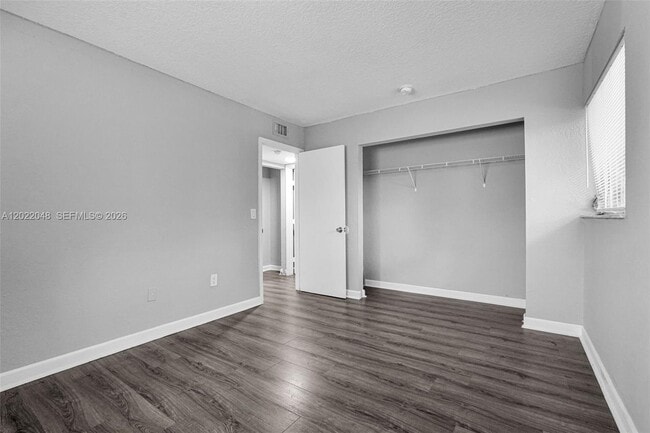 Building Photo - 400 NW 65th Ave
