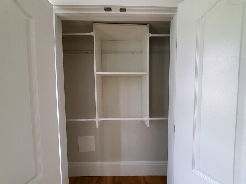 Building Photo - 22 Concord Ave