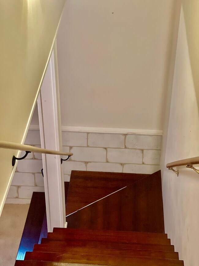 Building Photo - Beautiful Brick Ranch with basement