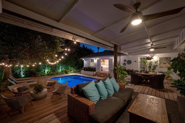 Building Photo - 302 NW 16th St