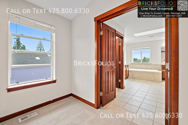 Building Photo - 4024 216th Pl SE
