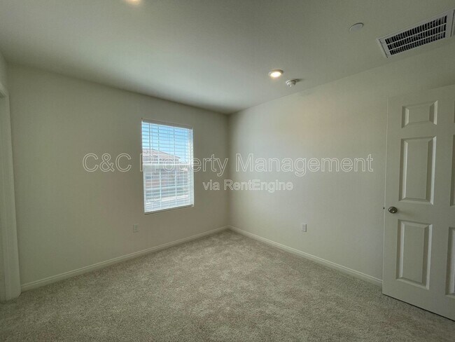 Building Photo - 25432 Cetara Dr
