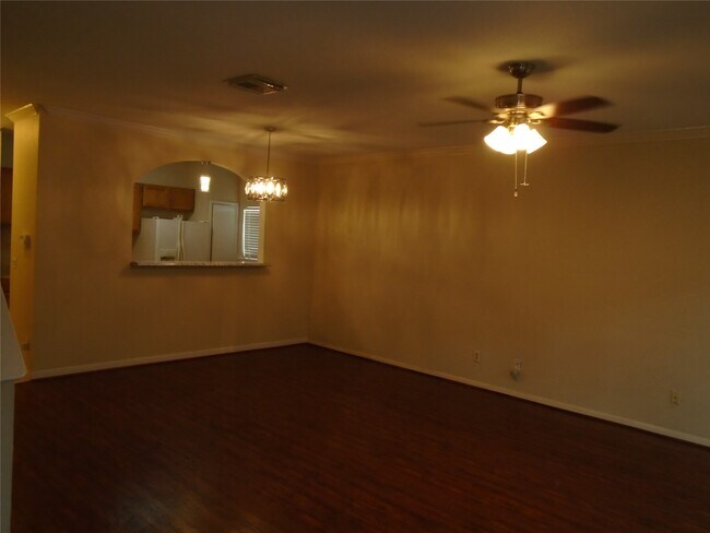 Building Photo - 6000 Reims Rd