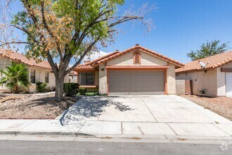 Building Photo - Charming 3 Bedroom, 2 Bath Home with Cozy ...