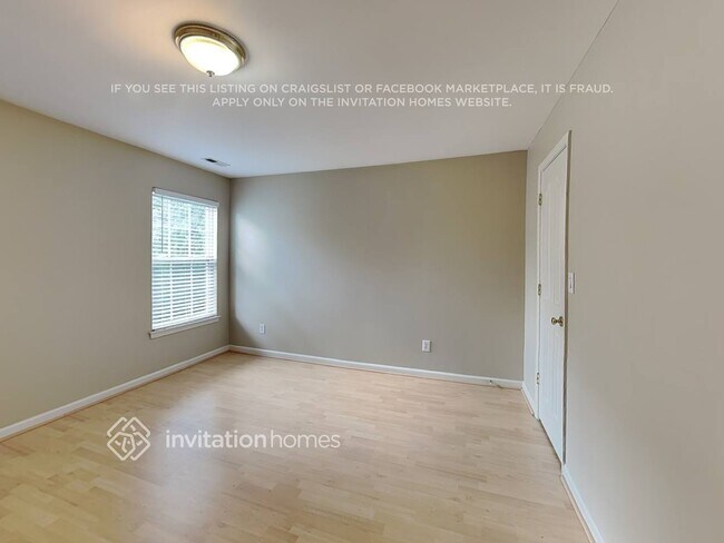 Building Photo - 6800 Charter Hills Rd