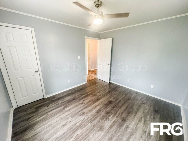 Building Photo - 122 Blaire Ln