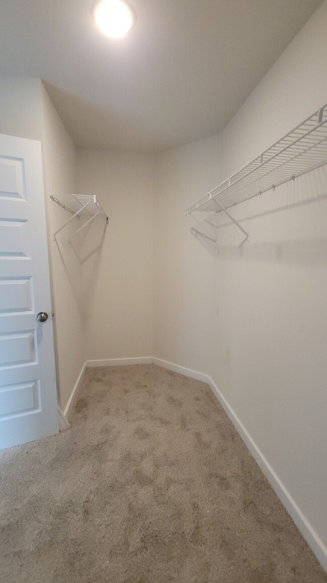 Building Photo - 7203 Chatfield Wy NW