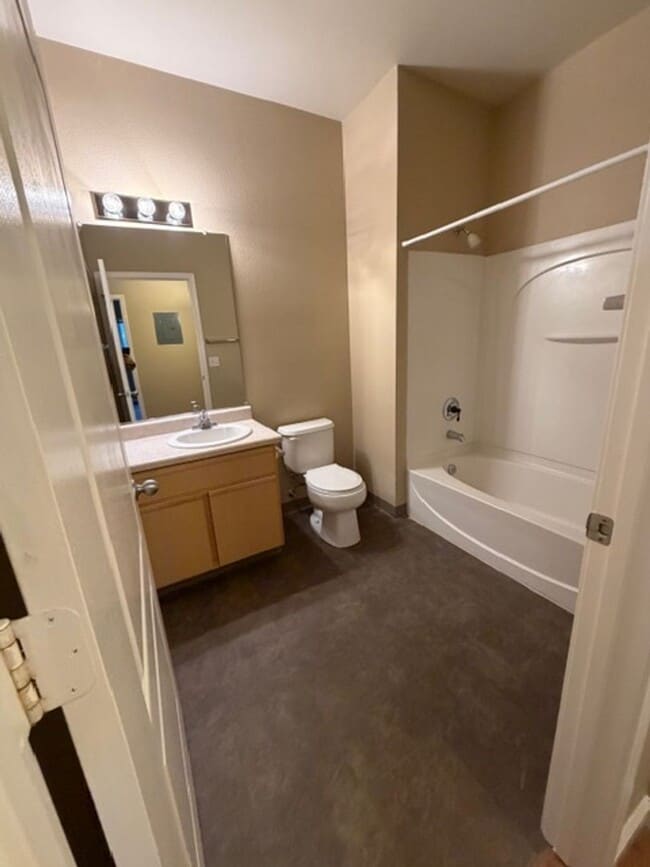 Building Photo - Discover Your Dream Condo with Stunning Mountain Views a 1 Car Garage & Covered carport in NW Ren...